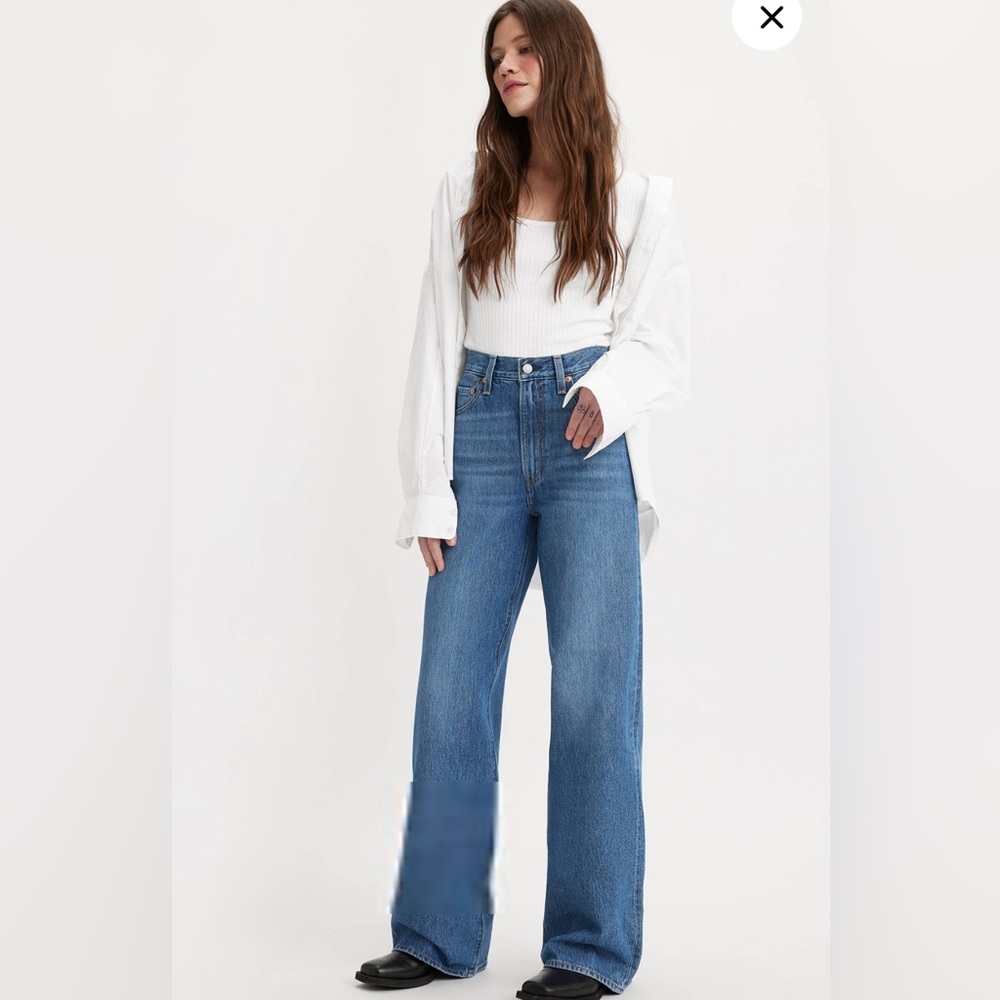 Levi's Premium Ribcage Wide Leg Jeans NWOT